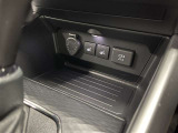 運転席・助手席シートヒーター付き♪お尻や腰回りを温めてくれますよ(^^♪