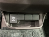 専門業者にて内外装のクリーニングを実施しております!