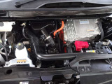 e-POWERのエンジンルームです。エンジンは発電専用。