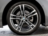 【BMWアロイホイル】軽量かつ強度に拘ったアロイホイル。走行性能ポテンシャルを引き出す設計。車の足元を引き締めてくれる大きなポイントはアロイホイルです。