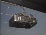 別途SDカードが必要です。