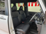 運転席広々