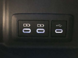 充電口です!携帯もしっかり充電できますよ!