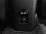 非常時やキャンプなどに役立つAC100Vコンセント付きです。