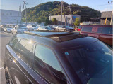 メーカーオプション:スライディングパノラミックルーフ
