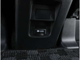 AC電源 AC100V・1500W 室内コンセント(センターコンソールボックス後方)