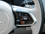 【全車速対応アダプティブクルーズコントロール】ミリ波レーダー+ステレオカメラ+赤外線により前方車輌を認識し、高速道路などの自動車専用道路や渋滞時などではドライバーの負担を大幅に軽減してくれます。