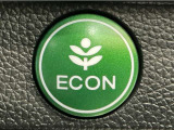 ★ECONスイッチ★ エコドライブを加速しよう!スイッチをONにすると、運転の仕方によるロスを抑え込み燃費をよくするようクルマが頑張ります(*^ー^*)燃費向上にチャレンジ♪