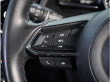 【ステアリングスイッチ】運転中、前方から目線をそらすことなく、オーディオ等の操作が可能な便利機能。安心&快適ドライブにはマストな装備。