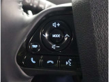 ハンドルから手を放さずに操作出来ますので、安全運転にもつながりますね