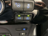 対向車がいないとき、見通しの悪い道路は暗くて怖いですよね。。。こちらのクルマはオートマチックハイビーム搭載です!対向車の有無で自動でハイ・ロウビームに切り替えます。