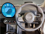 ミニ独特のゴーカートフィーリングと呼ばれる軽快なハンドリングはAT車、MT車のどちらでも楽しめます。