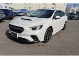 SUBARUふれあいフォローシステム。定期的な点検・整備とそのご連絡を差し上げる、アフターフォローシステム。まず納車1ヶ月目に点検・整備を行ない、その後6ヶ月ごとのセーフティチェック、12ヶ月法定