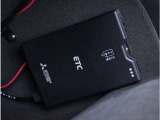 【ETC】高速道路の料金所をストレスなく通過。話題のスポットやサービスエリアに多い「スマートIC」利用時は必須のアイテムです。