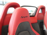 Spyderヘッドレストロゴ