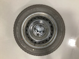 当社にてデモ走行時に装着していたワンシーズン使用の中古スタットレスタイヤ+ホイール4本セットを用意致しました。(2025年製、タイヤ+ホイールは現状渡し、保証対象外です)
