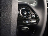 ハンドルから手を放さずに操作出来ますので、安全運転にもつながりますね