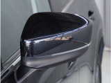 【ドアミラーウインカー】格好良さだけではなく対向車両からの視認性もよく安全に走行する為の安全装備のひとつです。