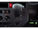 CVT(無段変速機)を採用しています!走行シーンにマッチした変速比で快適ドライブが出来ます♪