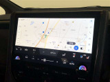 【14インチディスプレイオーディオ】各種オーディオ機能とスマホ連携機能を搭載。コネクティッドナビ対応。車載ナビ機能も搭載。機能の詳細につきましては、展示店舗までお尋ねください。