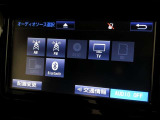 ラジオ、フルセグテレビ、CD再生、DVD再生、SD再生(音楽/動画)、SD録音(別途SDカードが必要です)、Bluetoothオーディオが使用可能です。詳しい仕様については展示店舗までお尋ねください。