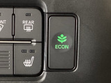 ★ECONスイッチ★ エコドライブを加速しよう!スイッチをONにすると、運転の仕方によるロスを抑え込み燃費をよくするようクルマが頑張ります(*^ー^*)燃費向上にチャレンジ♪