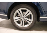 ボディコーティング施工も取り扱っています。お車を綺麗な状態でお渡しができます。また遠方の方にも喜んでいただいております。