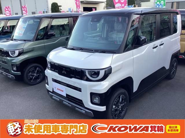 デリカミニ T プレミアム 4WD 