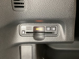 ハンドルの左下にETCがついています。高速道路の料金所の通過も楽々です。 カードの取り出しもしやすい場所についています。