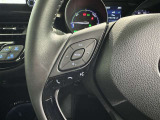 ステアリングスイッチ装備!運転しながら手元でオーディオの操作などができます。