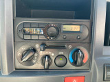 AMFMラジオ付き!もちろんエアコン付きで快適な運転を!