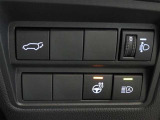 ステアリングヒーターを装備しています。