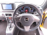 【ステアリングスイッチ】運転中、前方から目線をそらすことなく、オーディオ等の操作が可能な便利機能!安心&快適なドライブを演出してくれます♪
