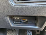 ETCならこんな利点が!!1. キャッシュレスシステムで、現金などを用意する必要無し!2. 料金所をノンストップで通過できます。