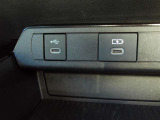 アドバンスト パーク付きです。カメラやソナーによって、周囲を監視しながら駐車を支援。障害物を検知した場合には警報を鳴らし、ブレーキ制御を行うことで接触回避を支援します。