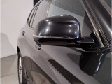 BMWはダウンフォースにより、車両を安定させるため、車の底は平らな造りとなっております。BMWの走行性能に対するこだわりはこういったところにも御座います。