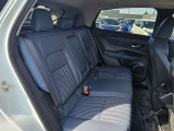 大人でもゆったりとくつろげる車内空間を実現しました。