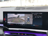 リアビューカメラ、トップビュー+サイドビューカメラ名前の通り車体後方を映し出すカメラと、車両周辺を真上から見た画像を合成して表示するカメラです。もちろんサイドビューカメラも付属します。