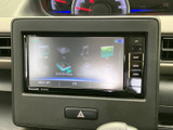 FM・AMやSD、iPod、Bluetooth Audioなど、画面から選べる音源が充実。通勤や買い物の移動時間に、お好みの音楽やラジオを楽しめる便利なオーディオ機能です。