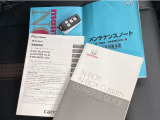 取説、ナビ取説、メンテナンスノート完備です!大事に乗られてきた車だと一目でわかりますね!スマートキーは2つ☆
