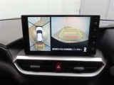 バックモニターを装備しています。車庫入れ時等に車両後方が確認出来るのでとても便利です。