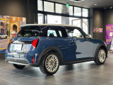 かわいいテールのデザインはほかの車にはない魅力があります。ひと目で&ldquo;MINI&rdquo;とわかるデザインです。