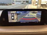 【マツダコネクトナビ】車内の雰囲気にマッチした一体型タイプのナビ。各種車輌設定やBluetooth再生等、様々な機能が楽しめます。直感的なダイヤル操作が可能で、使い勝手も良好です