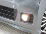 ◆フォグライト◆ 霧などの悪天候時、自車の位置を示すとともに前方や路肩が見えずらい時、近い位置をワイドに照らしてくれます