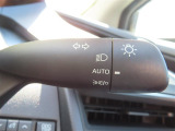 AUTOの位置にセットしておくと、暗くなったら自動でライトの点灯をサポートしてくれます!高速道路でのトンネル通過時など便利です!