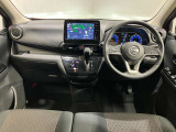 フロントガラスを大きくデザインしているので、運転席からの死角が少ない分安心して運転していただけます★
