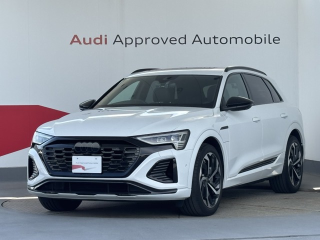 Q8 e-tron 55 クワトロ Sライン 4WD