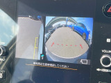 【フロント&サイド&バックカメラ】ドライバーから見にくい死角部分を映像で確認できるカメラを各所に装着。見通しがきかない場所や住宅密集地などを運転することが多い人におすすめの安心装備です。