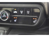 シートヒーター装備付き車!!座席に埋め込まれた電熱線によりシートを暖めることが出来る装備で、温められたシートは、寒い冬には最適です!!