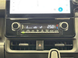 ゆったり座れるセカンドシート。足元も広々していて乗り心地も良いです!
